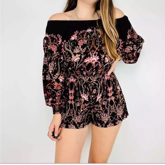 Free People Pretty and Free Open Back Romper Floral Black Pink Sz S - Picture 3 of 11